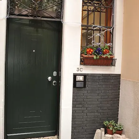 Bed & Breakfast 3c 3*