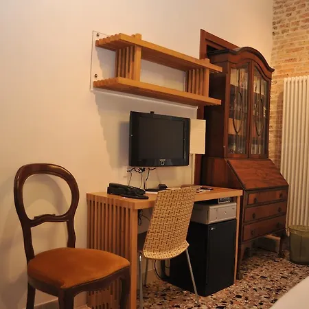 Bed & Breakfast 3c 3*